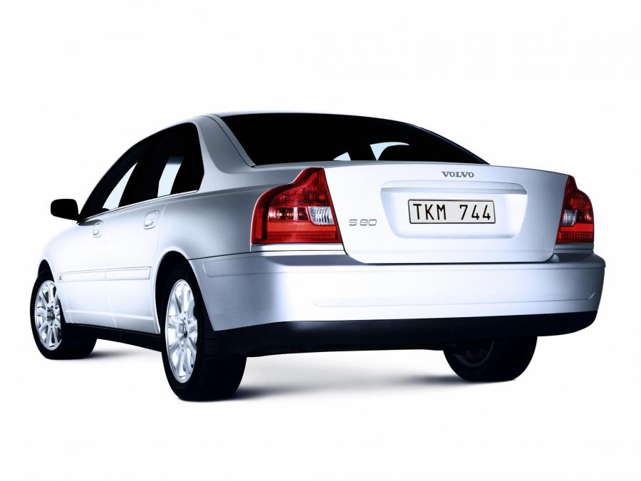  Volvo S80 2003 года  (фото 23 из 31)